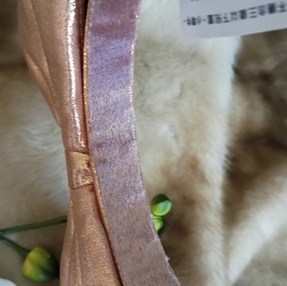 NWOT Disney Minnie Mouse Rose Gold Sequined Ear Headband Disney World - Picture 5 of 5